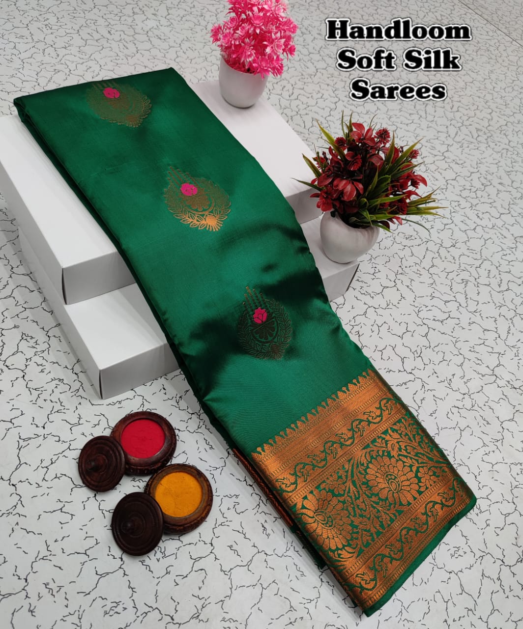 Shop premium Kanchipuram Handloom Soft Silk Saree with copper zari border, rich meena pallu & contrast blouse. Elegant saree for weddings & festivals.